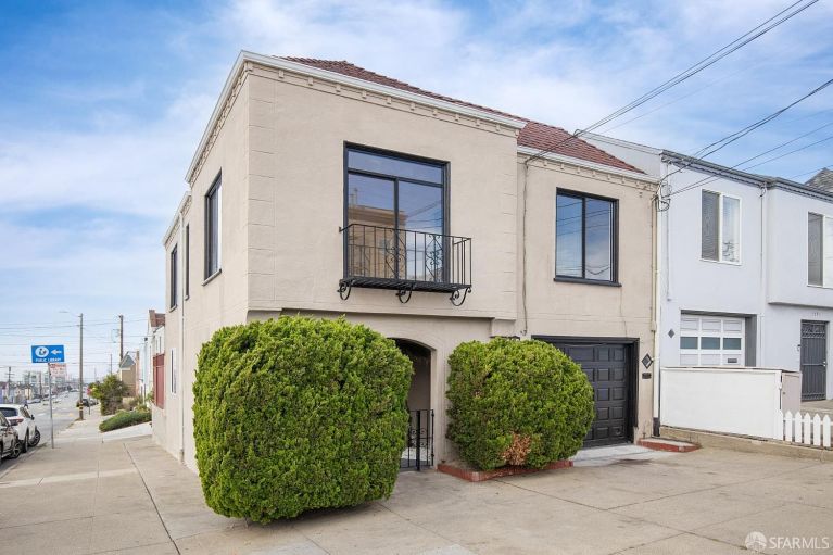 listing 1795 39th ave 768x511