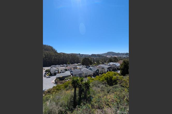 listing 202 oak park dr 1