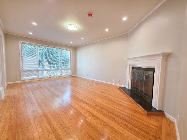 listing 2412 34th ave 2410 768x576