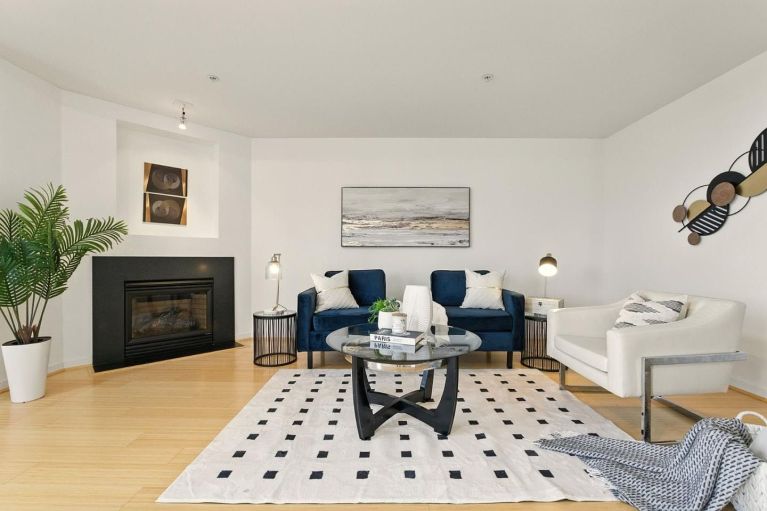 listing 3208 pierce st 406 768x511