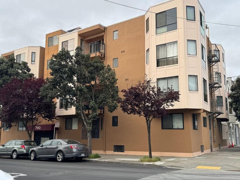 listing 790 7th ave 404 768x576