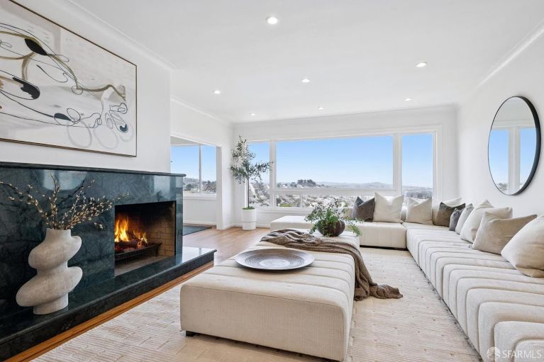 listing 850 darien way 768x511