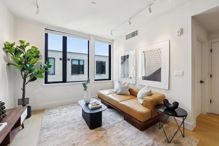 listing 901 tennessee st 404 768x511