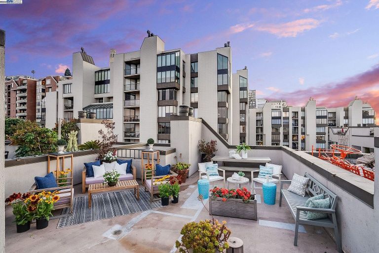 listing 156 lombard st 28 768x513