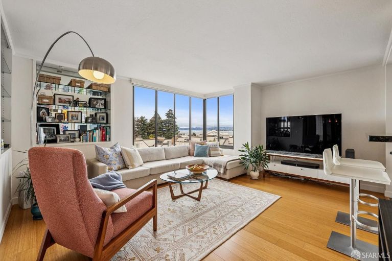 listing 150 lombard st 607 768x511