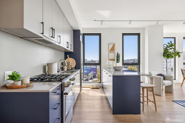 listing 988 harrison st 807 768x511