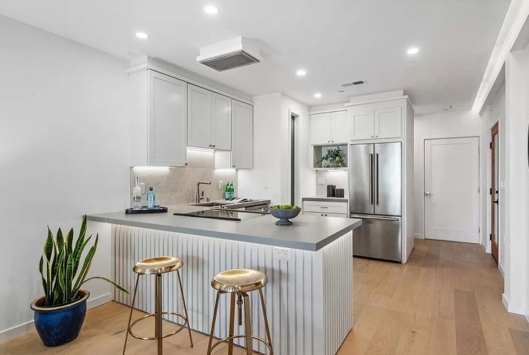 listing 136 parnassus ave 768x514