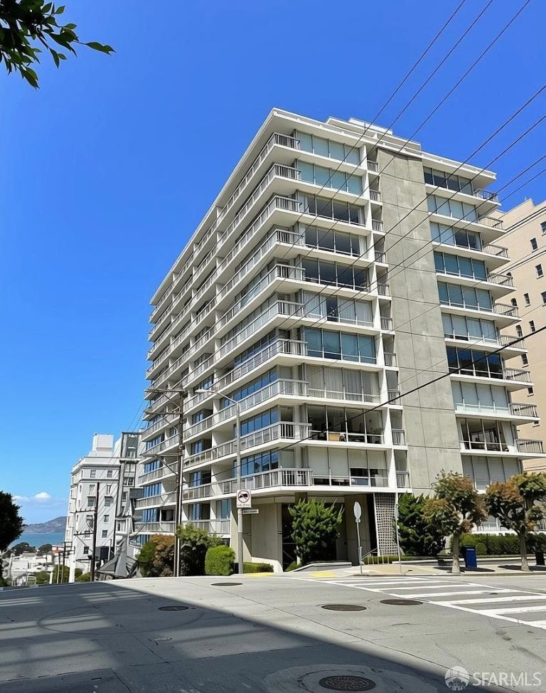 listing 1998 broadway 805 768x974