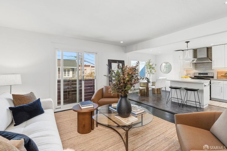 listing 75 bridgeview dr 1 768x512