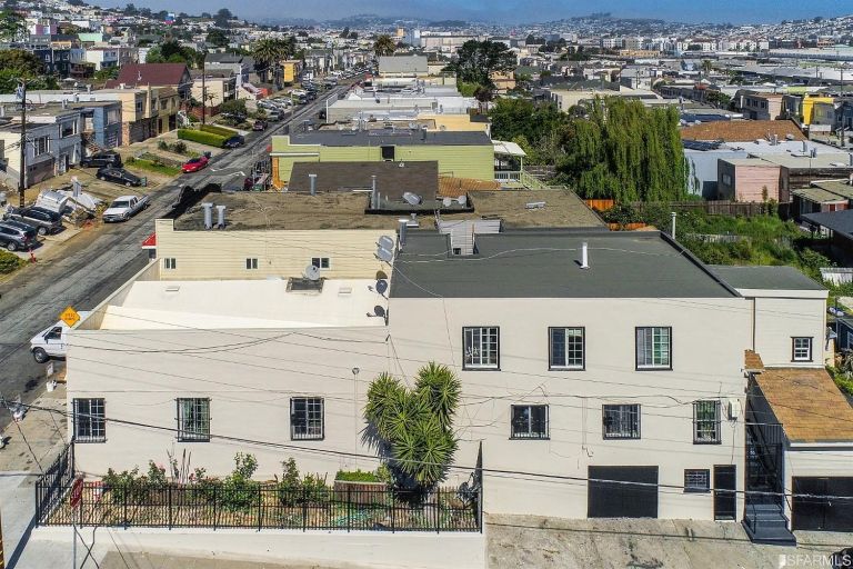 listing 1000 hollister ave 2 1 768x512