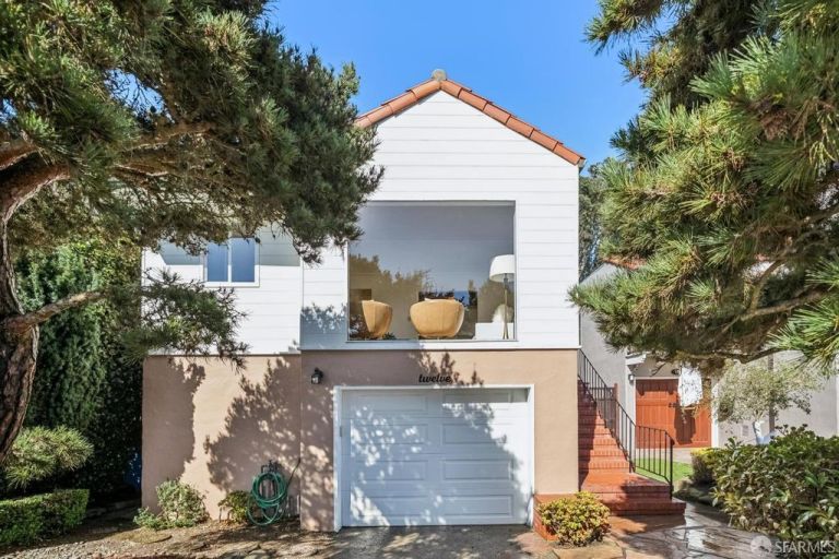 listing 12 crestlake dr 1 768x512