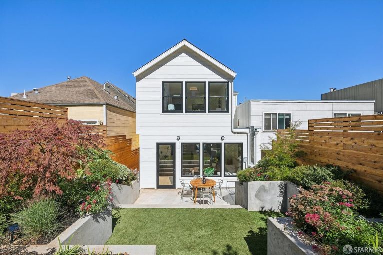 listing 217 randall st 2 1 768x511