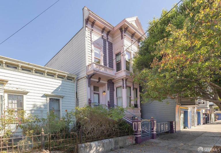 listing 279 bartlett st 2 1 768x529