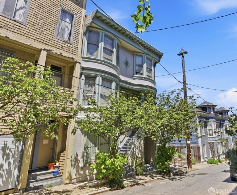 listing 426 430 lily st 1 768x632