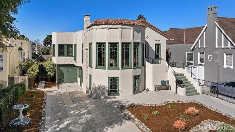 listing 705 victoria st 1 768x431